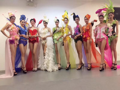 深圳旭东传媒模特演出机构 专业经纪服务与企业文化